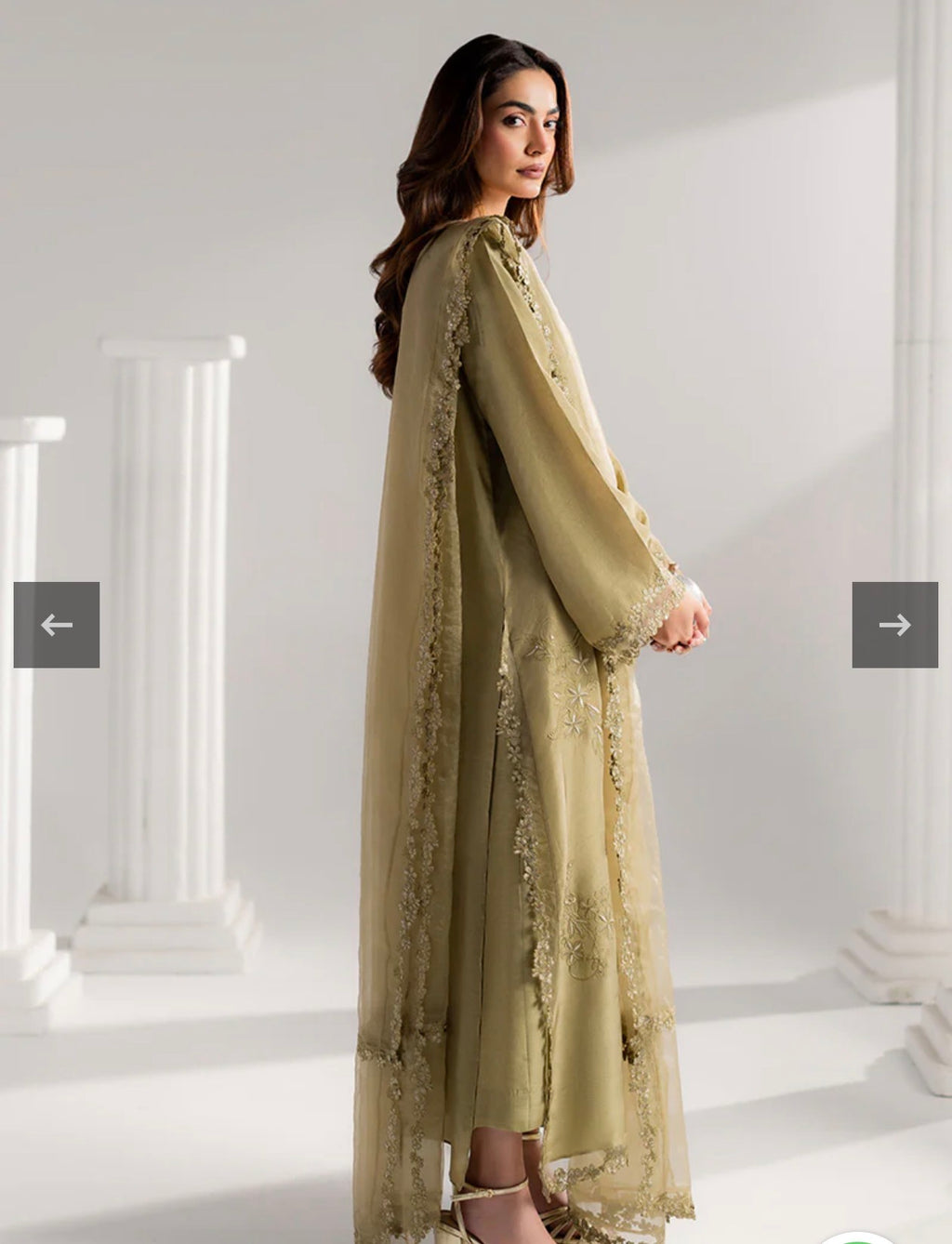 Iry Elai
3 Piece Outfit